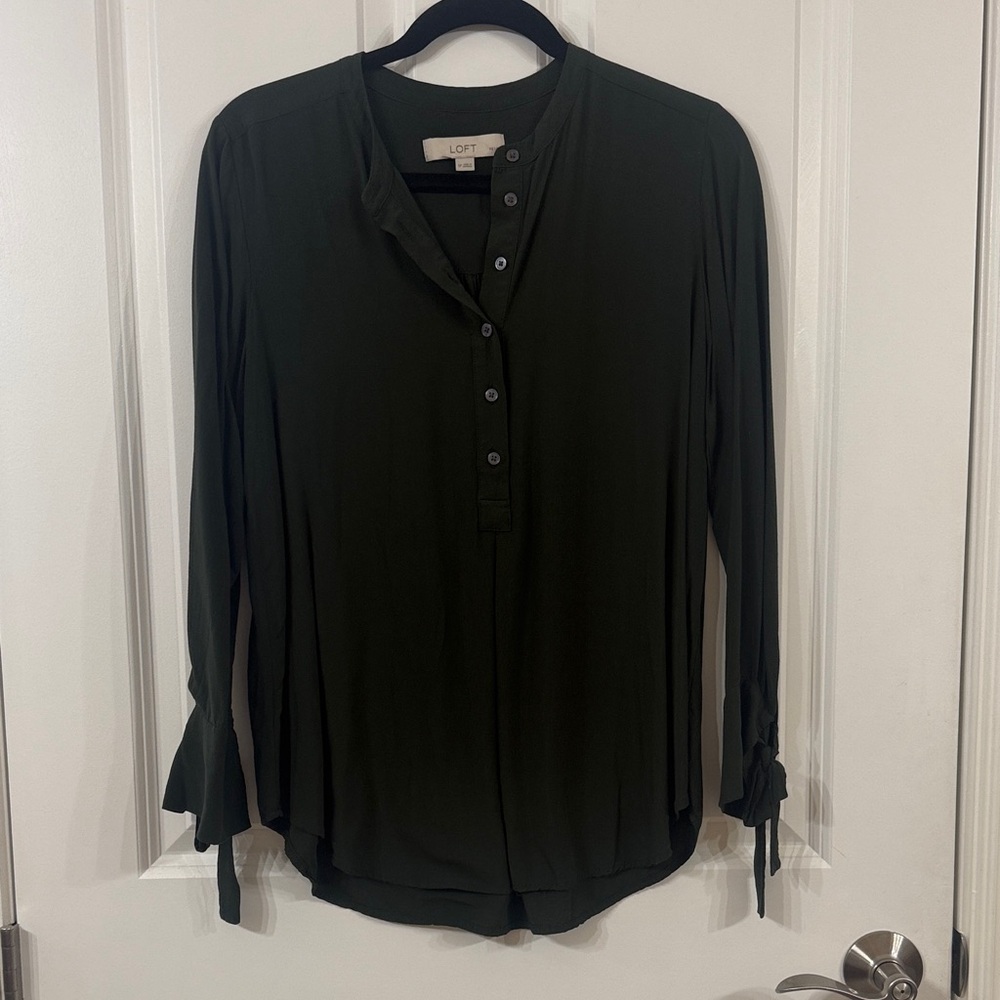 LOFT Dark Green Henley Button-Front Long Sleeve Blouse